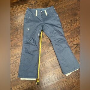Under armour storm 3 snow ski pants. Womens size large. Brand new without tags